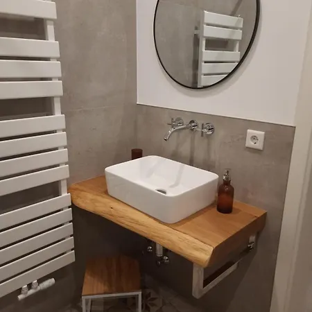 In Willich-anrath Apartment